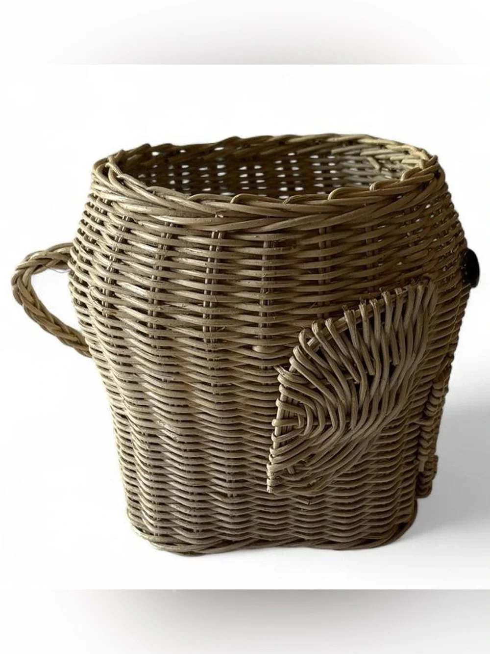 Woven Rattan Elephant Basket - Natural Beige with Dark Button Eyes